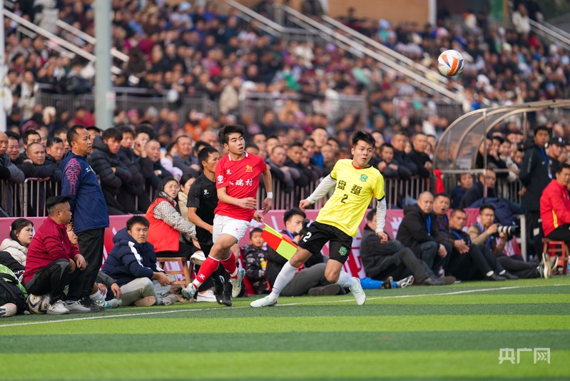 云开体育官方网站-欧洲篮球联赛冠军争夺激烈，球队实力悬殊明显的简单介绍